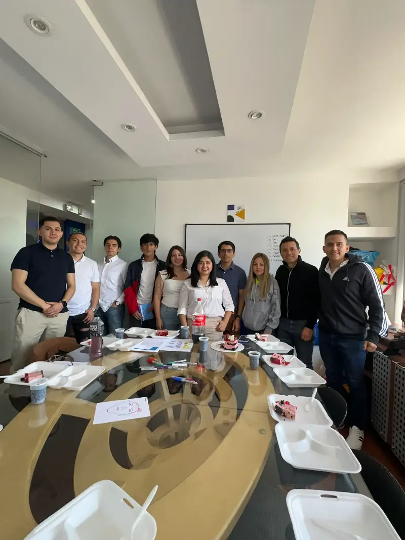 Equipo de Software Evolutivo en jornada de abril de 2024 en Quito